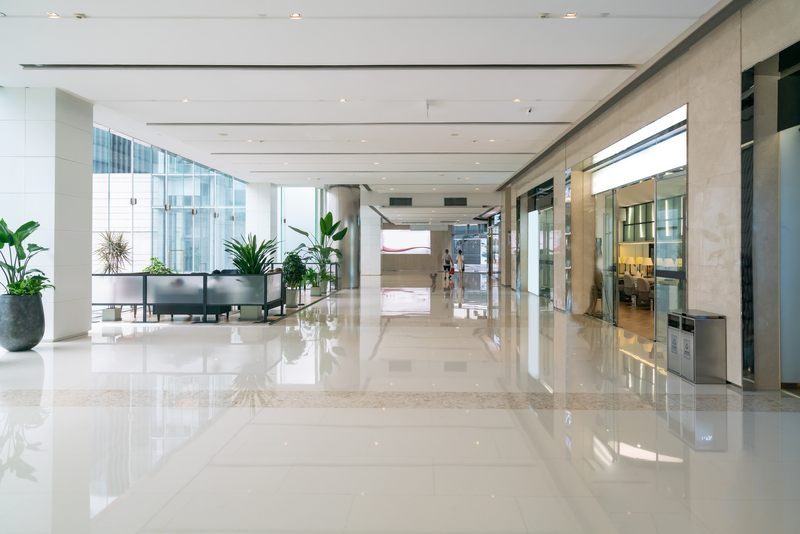 專業辦公室地板打蠟服務，地板恢復光亮潔淨